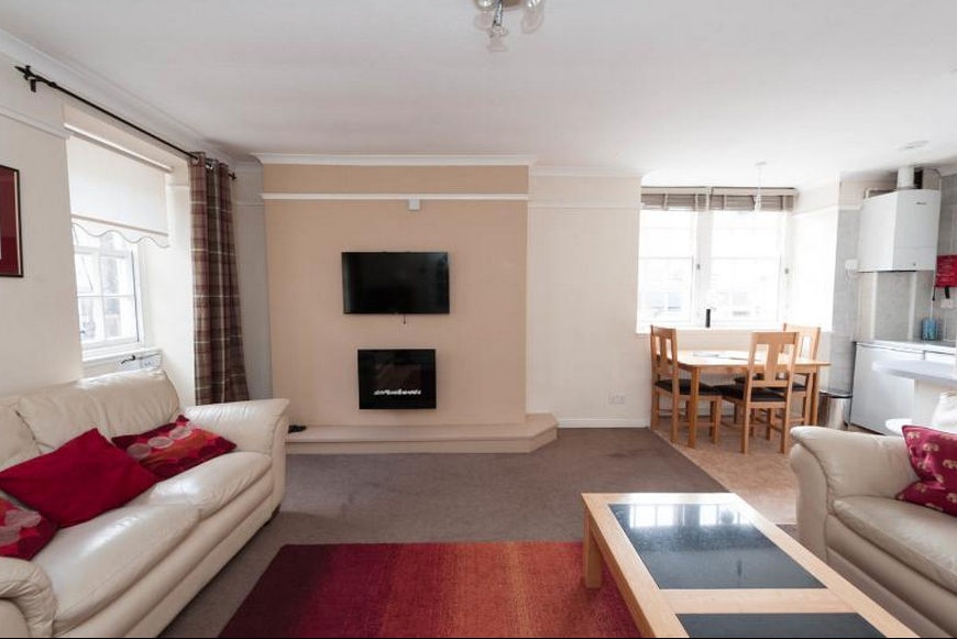 EP078: Airbnb Hosting in Edinburgh with John Kerr