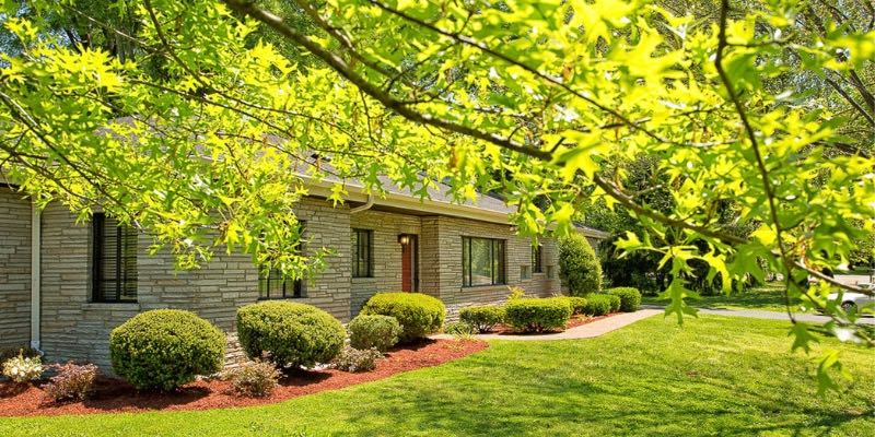 Hospitality Masterclass: 16 Tips to Create an Outstanding Guest Experience (Ep 274)